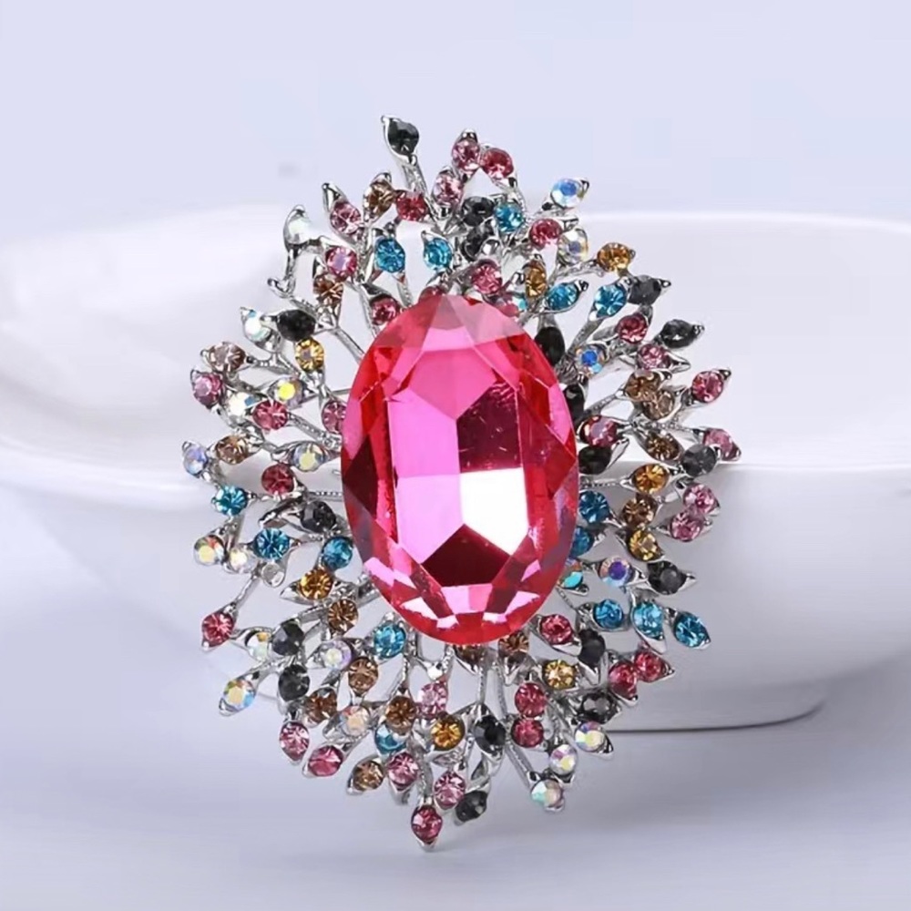 Beautiful Large Pink Brooch - Picture 2 of 3
